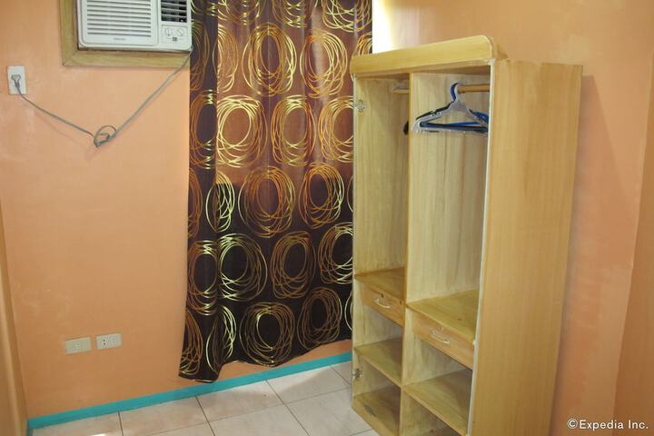 Room 33 of 59