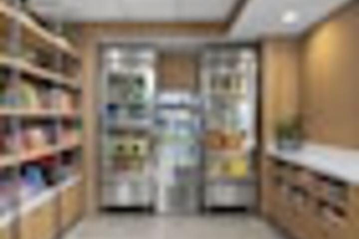 Snack bar