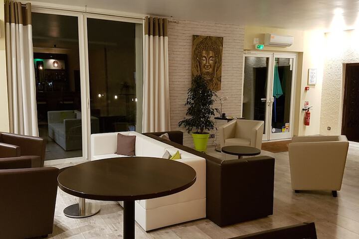 Hotel Interior 4 of 39