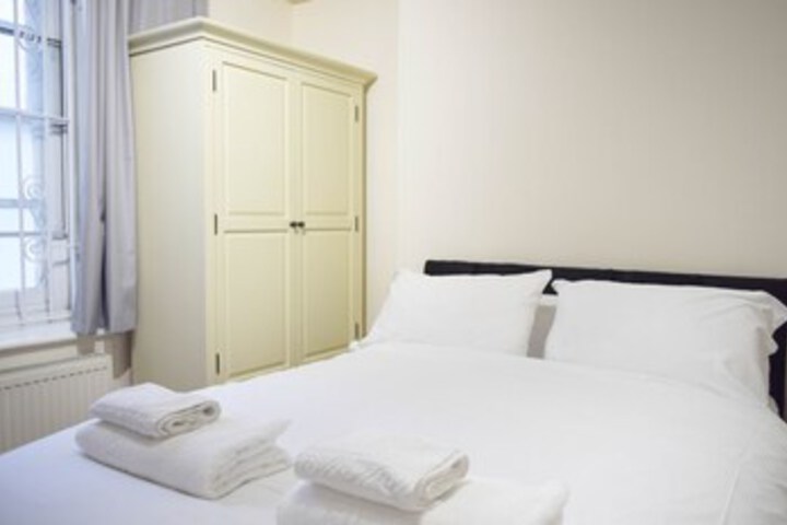 Room 19 of 24