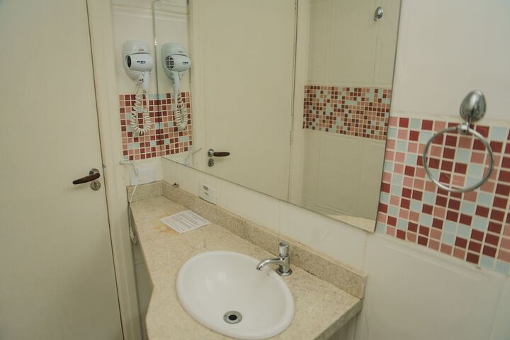 Room 112 of 146