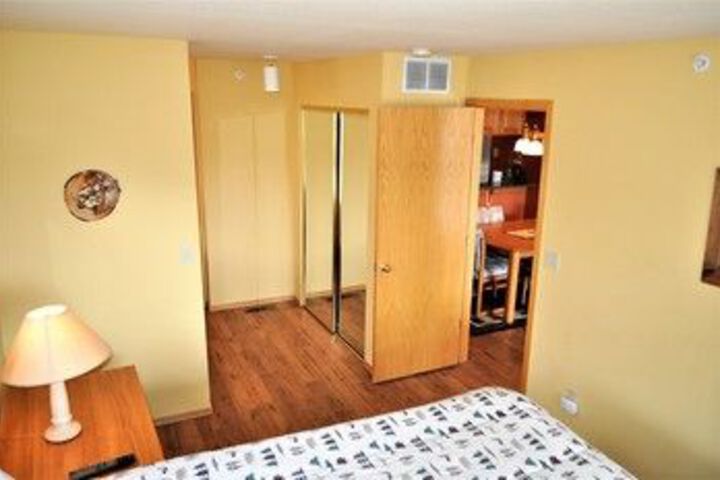 Room 85 of 195