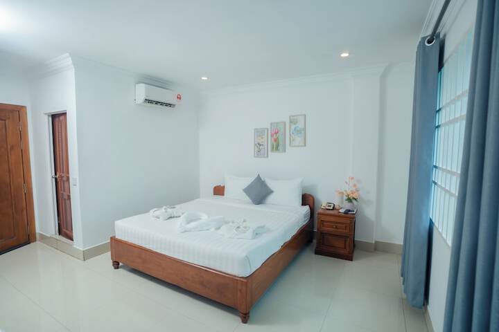 Room 26 of 79
