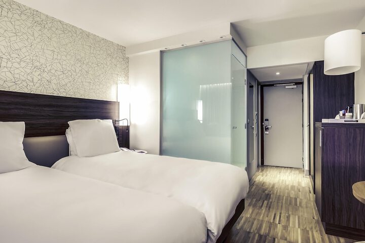 Room 14 of 52