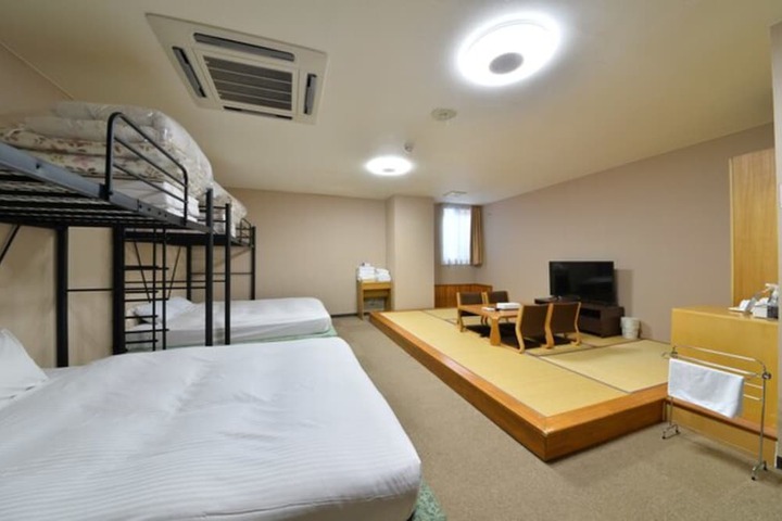 Room 18 of 51