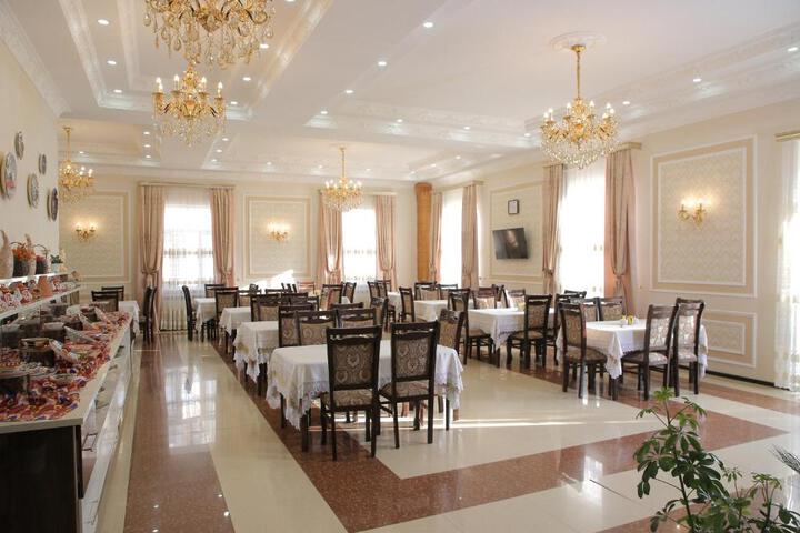 Hotel Entry