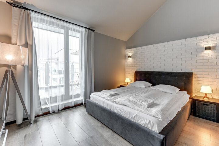 Room 46 of 183