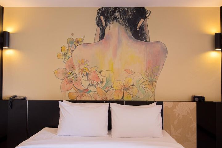 Room 28 of 55