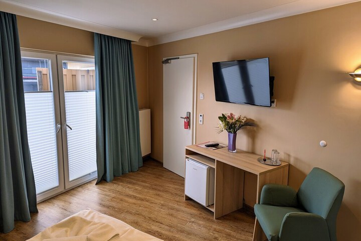 Room 18 of 64