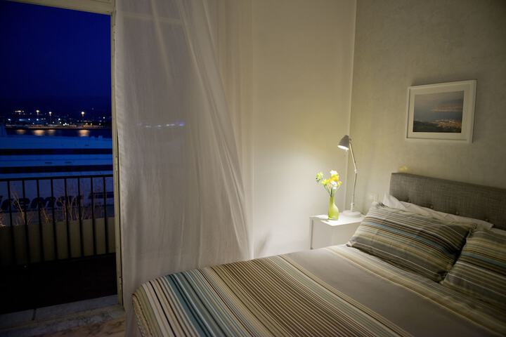 Room 45 of 69