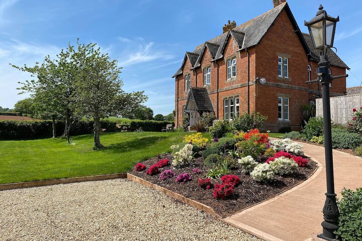 Hotel Entry