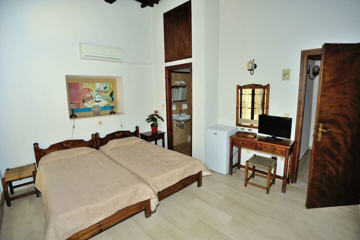 Room 18 of 130