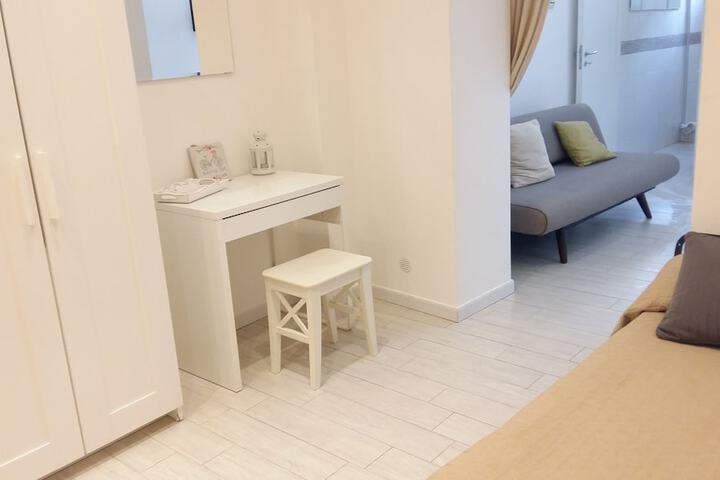Room 4 of 69