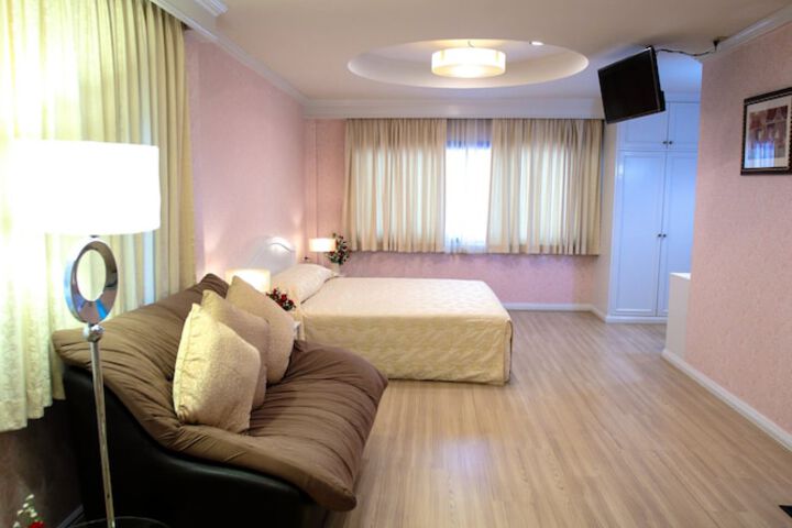 Room 25 of 71
