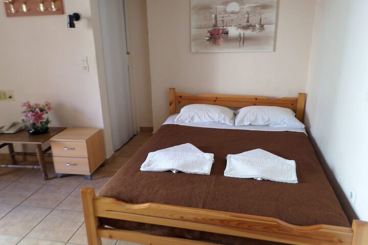 Room 7 of 43