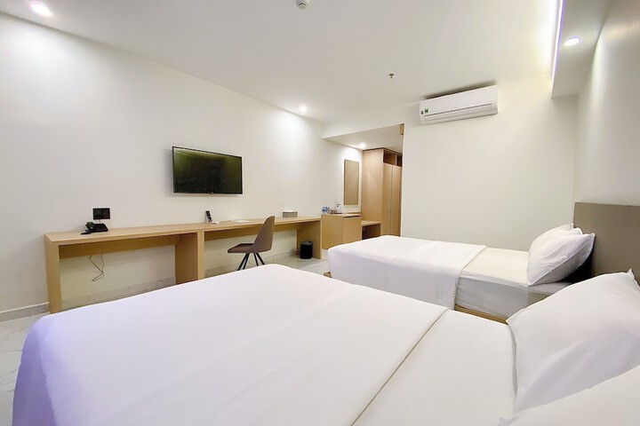 Room 22 of 34