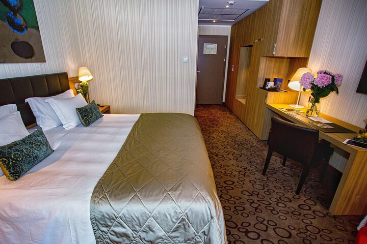 Room 14 of 57