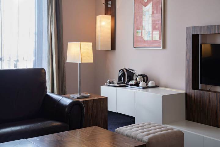 Room 17 of 120