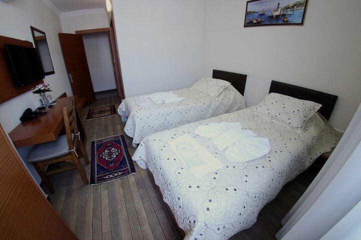 Room 9 of 41