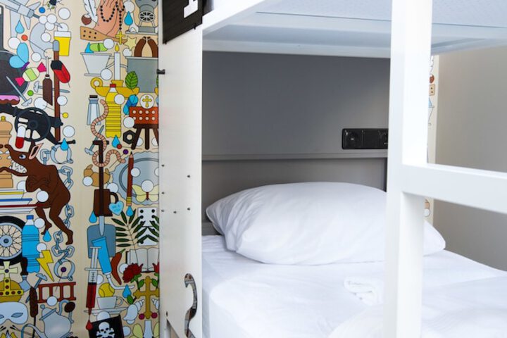 Room 12 of 71