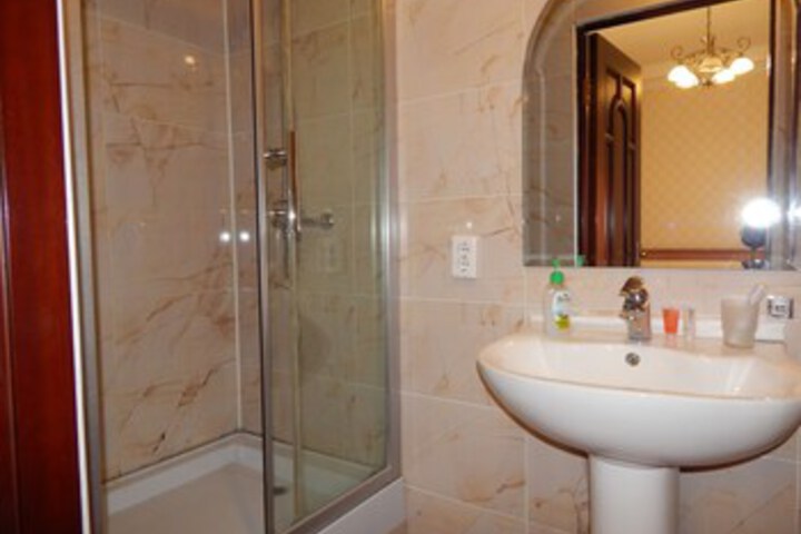 Room 2 of 20