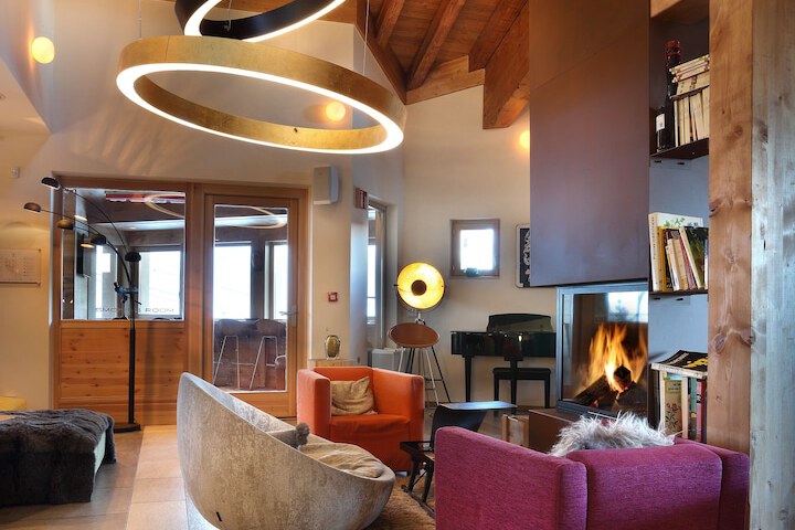 Lounge 163 of 172