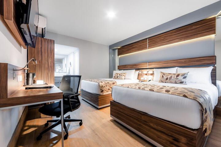Room 10 of 46