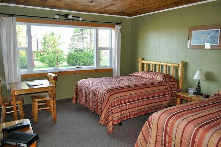 Room 8 of 37