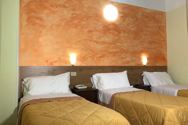 Room 2 of 11