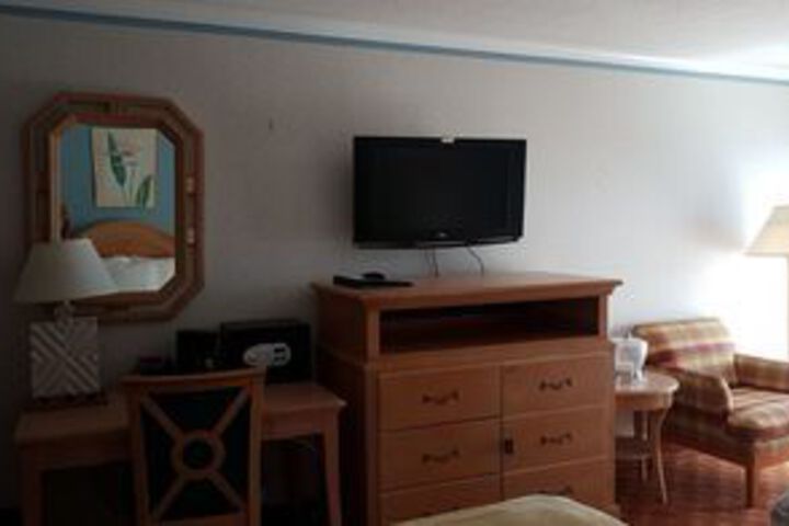 Room 16 of 61
