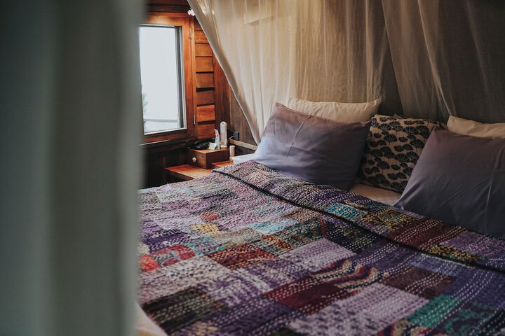 Room 18 of 90