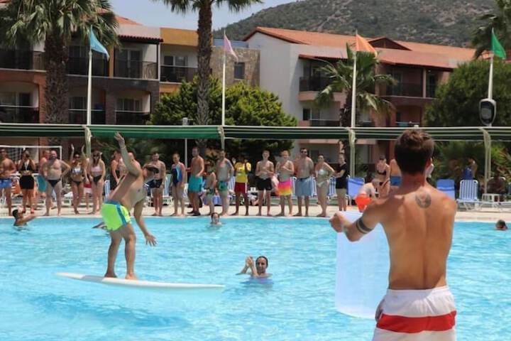 Pools & Facilities