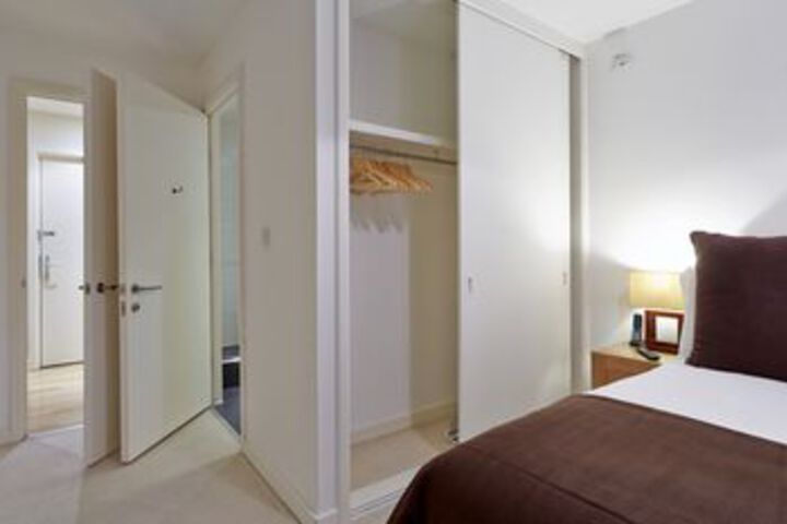 Room 8 of 24