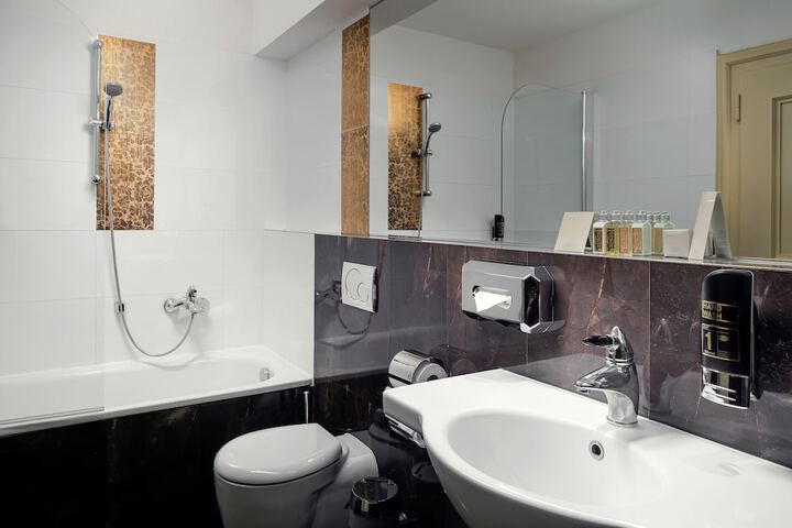 Clean Restrooms