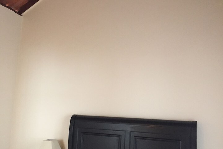 Room 6 of 36