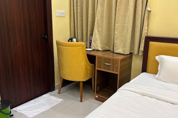 Room 26 of 32