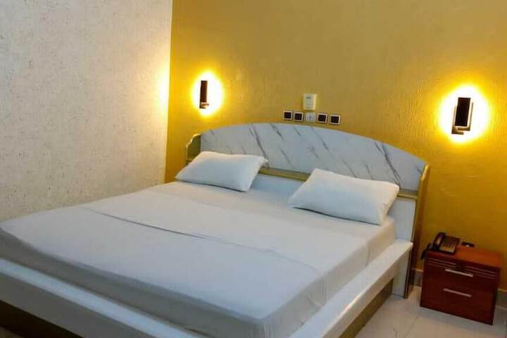Room 15 of 44