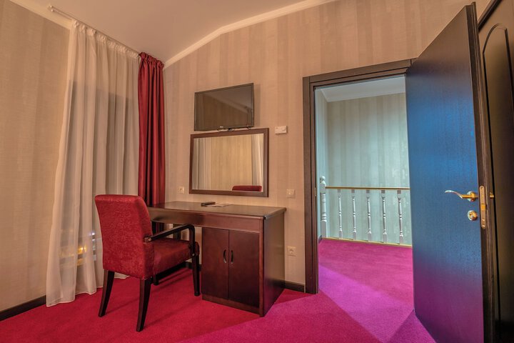 Room 25 of 70