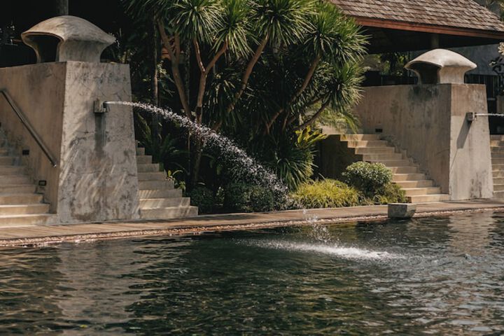 Pool Hotel