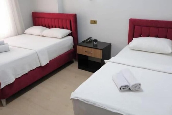 Room 14 of 24