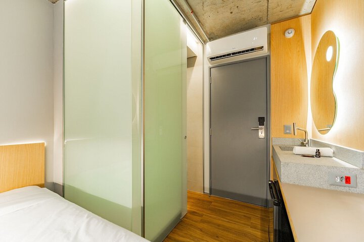 Room 30 of 71