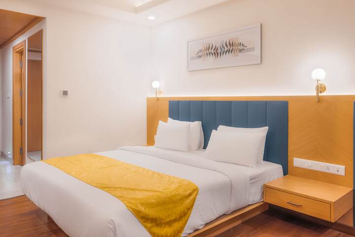 Room 9 of 38