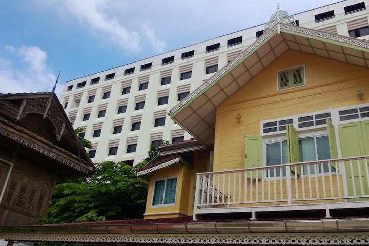 Hotel 44 of 50