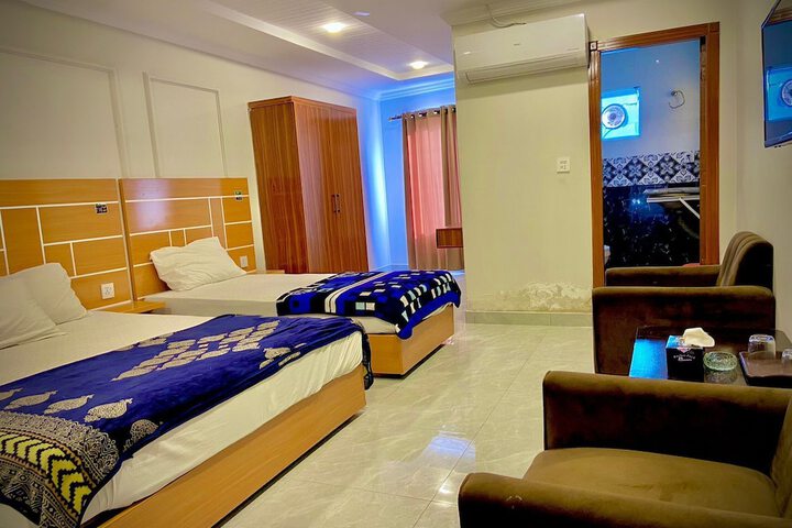 Room 16 of 29