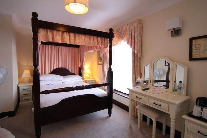 Room 56 of 140