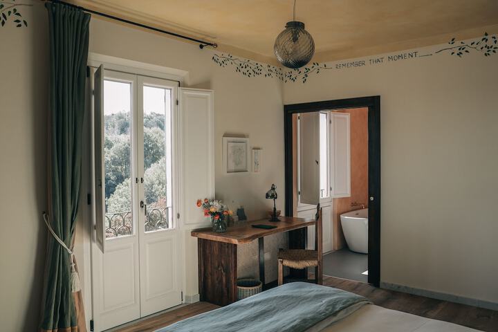 Room 5 of 51
