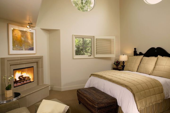 Room 10 of 31
