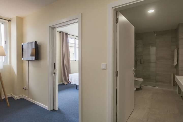 Room 50 of 87