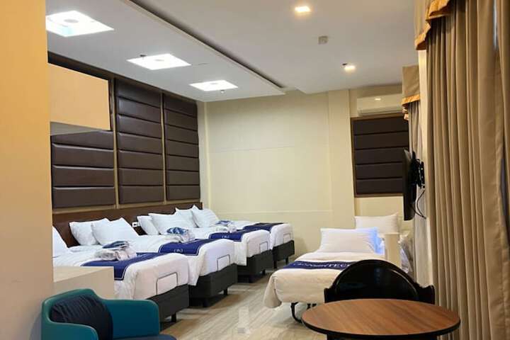 Room 15 of 21