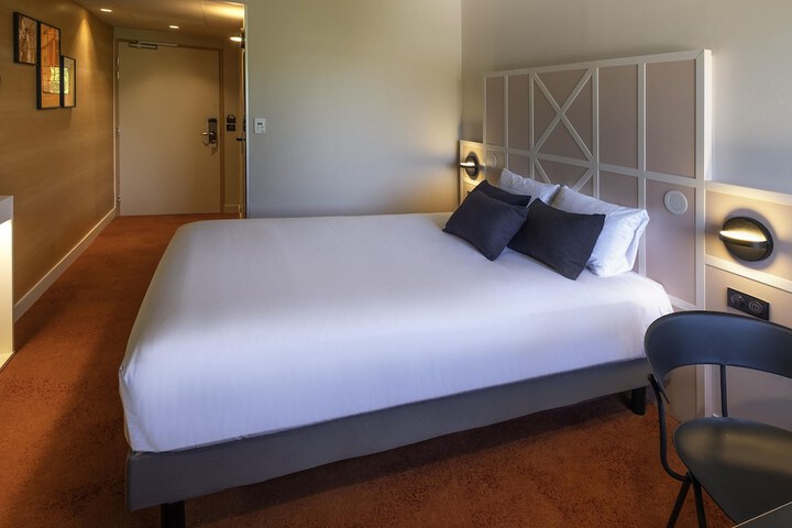 Room 22 of 61